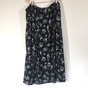 CJ Banks Floral‎ Flowy Skirt